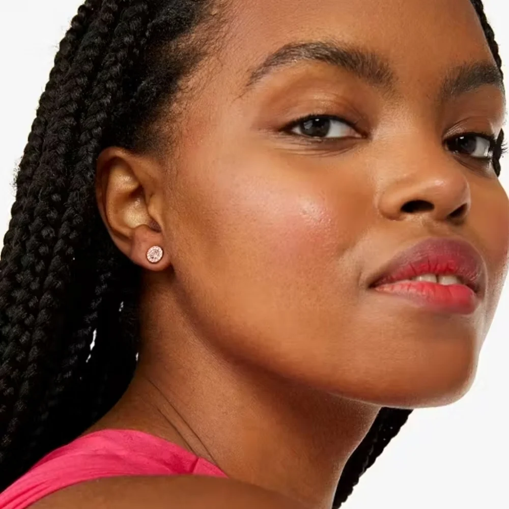 💛▪️Kate Spade▪️ you're a gem pave halo Stud Earrings ✨️
